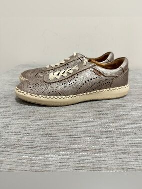 Pikolinos Mesina Sneakers Leather Tennis Shoes Lace Up Cut Out Punch Womens 10,5